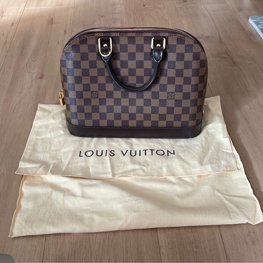 Louis Vuitton Alma Bag In Great Condition